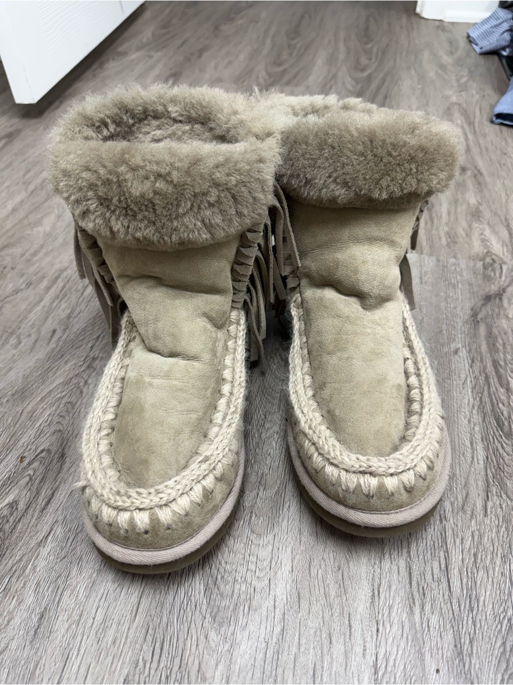 Women’s MOU Shearling Fringe Moccasin Boot - Taupe - Picture 2 of 9